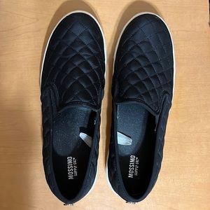 Mossimo Pleather Quilted Slide On - Women’s 8 1/2